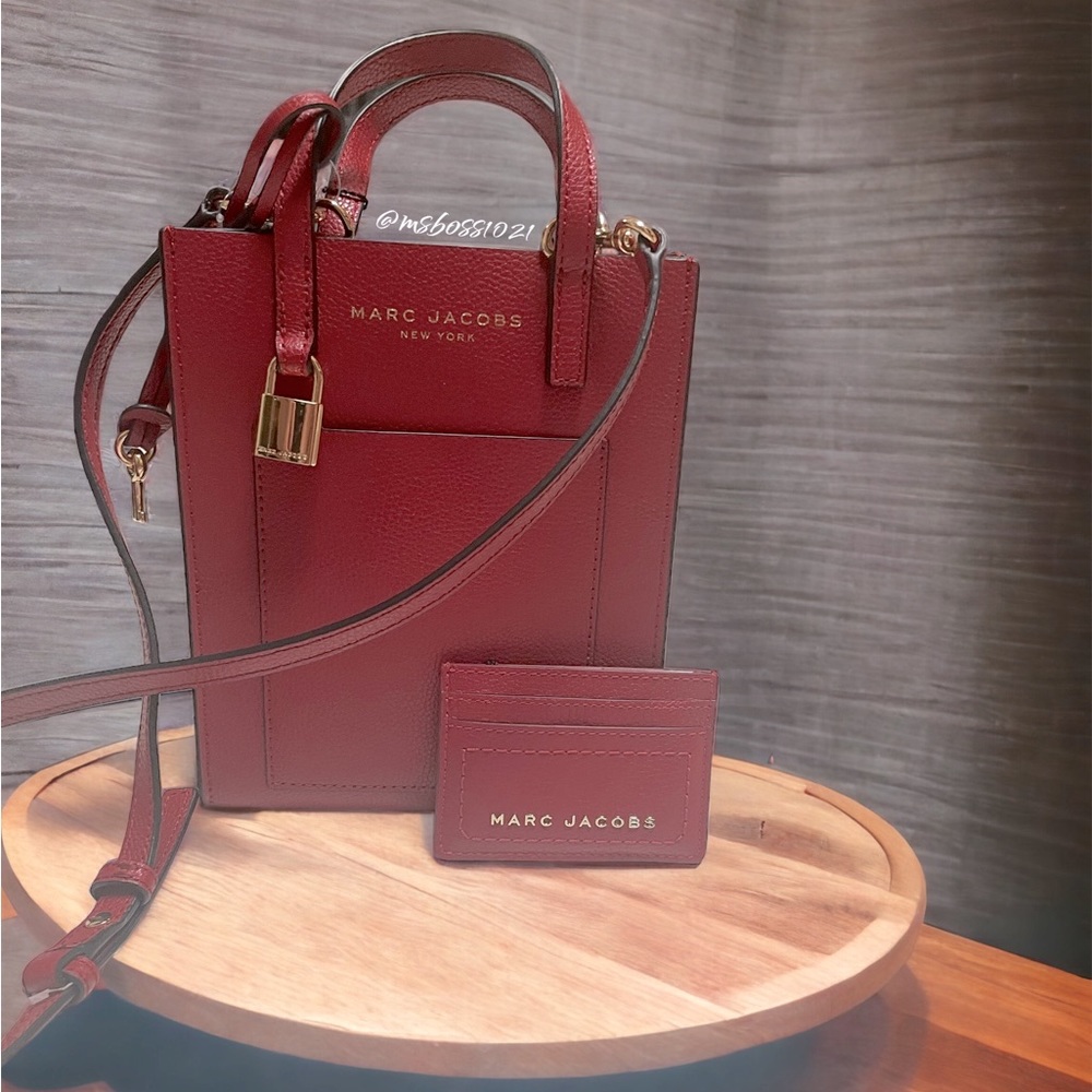 Marc Jacobs Small Crossbody Bag + Cardholder in Savvy Red BRAND NEW